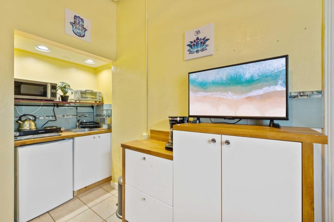 Mantell Plaza Apartments Miami Beach Exterior photo